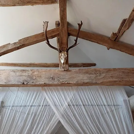 Gatehouse At Chateau De - Romantic Retreat