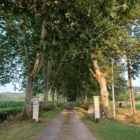 Gatehouse At Chateau De - Romantic Retreat *